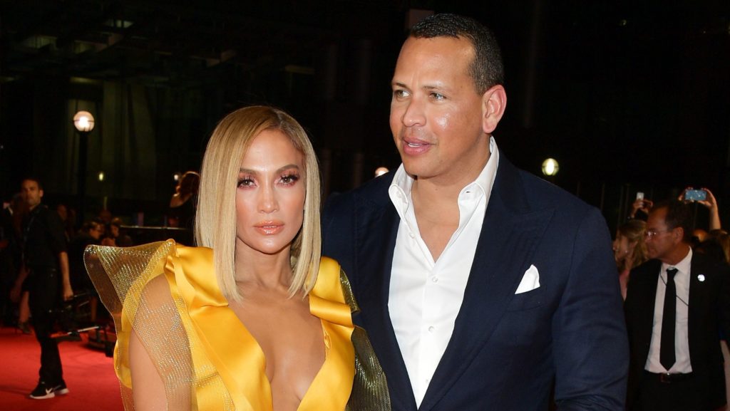 I KNOW YOU LYING: Jennifer Lopez Sued For $150K After Sharing Unauthorized Image On Instagram…Of Herself