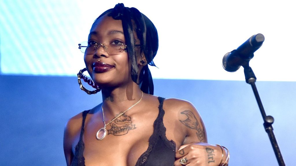 OVER IT?: Summer Walker Fans Outraged After She Storms Off Festival Stage Despite Already Showing Up 20 Mins Late