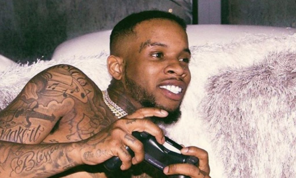 BECAUSE THE INTERNET HAS NO CHILL: Tory Lanez Gets Clowned After Arrest Report Lists Him As 5’3″ & 120 Pounds