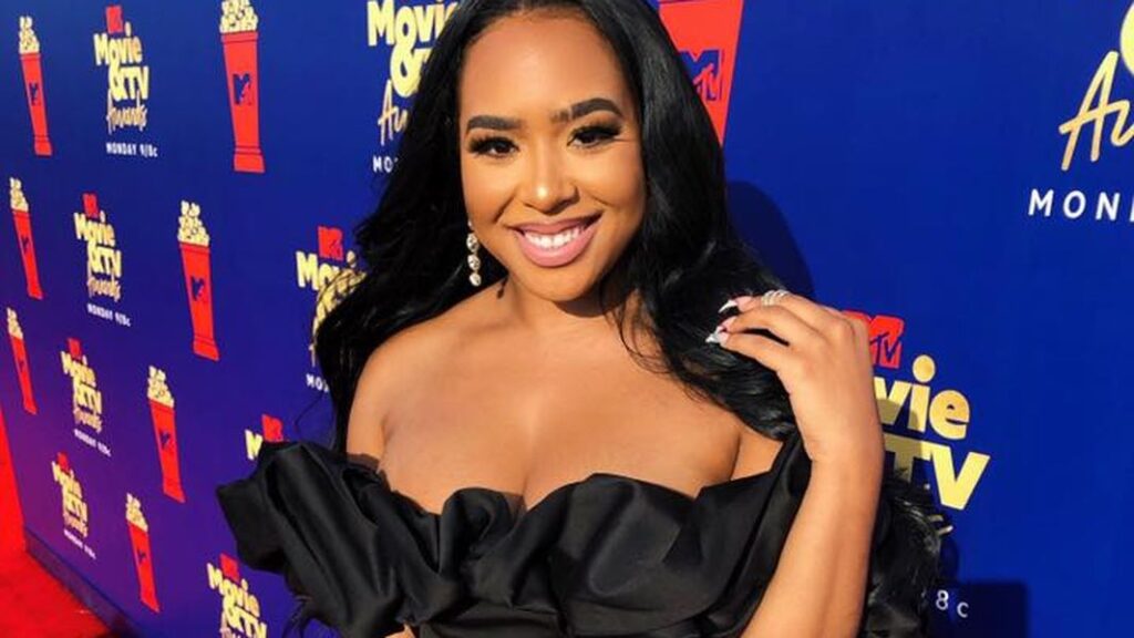 IN CASE YOU MISSED IT: The Internet is At B. Simone’s Neck Again After She Tries to Give Women Advice on “Manifesting a Man” & Standards