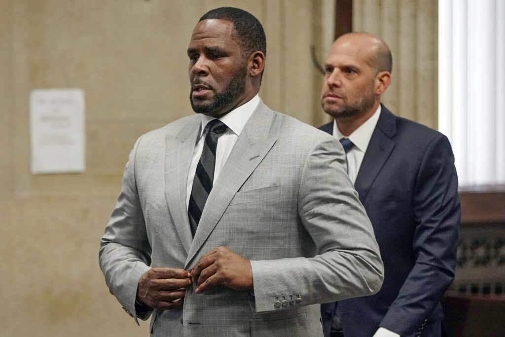 WE’LL SOON FIND OUT WHERE THE PISS LANDS: R. Kelly Reportedly Facing Up To 20 Years In Prison As Jury Begins Deliberation