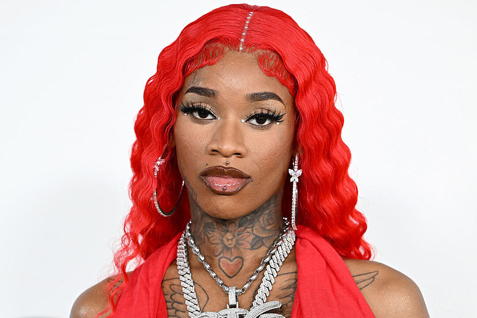 OFFENSIVE OR NAH?: Sexyy Red Receives Backlash for Using Transphobic Slur in Lyrics – “Keep a D*ck on Me, They Think I’m a Tr***y”